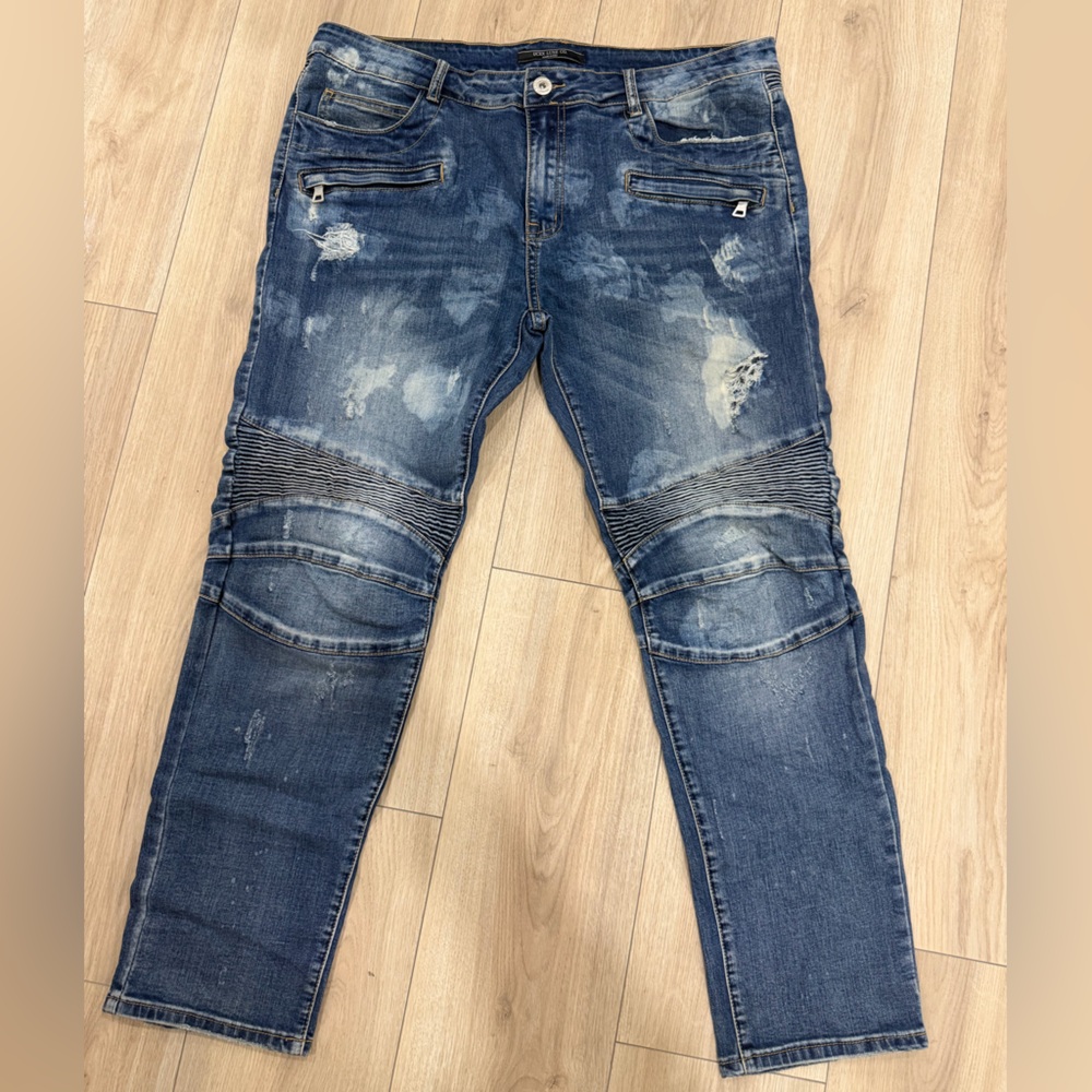 Men's Slim Fit Distressed Denim Jeans